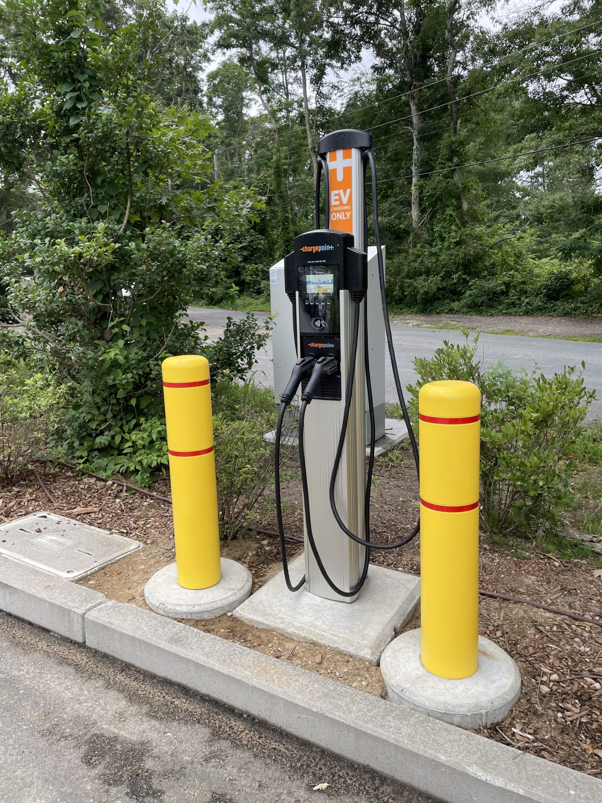 eversource-installs-ev-charging-stations-at-heritage-museums-gardens