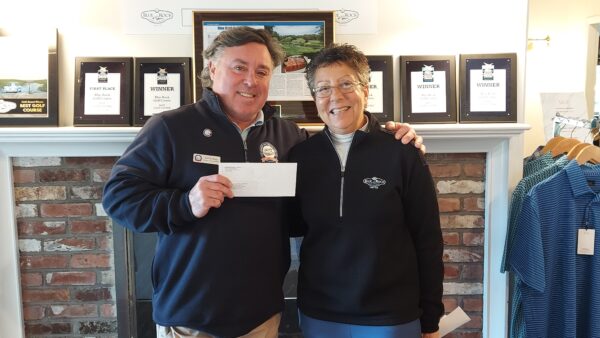 l r Jeffrey Begg Cape Islands Veterans Outreach Center Sue Calabro Blue Rock Golf Course PGA Pro