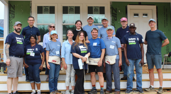 Habitat-Cape-Cod_Future-Homeowners-and-Volunteers