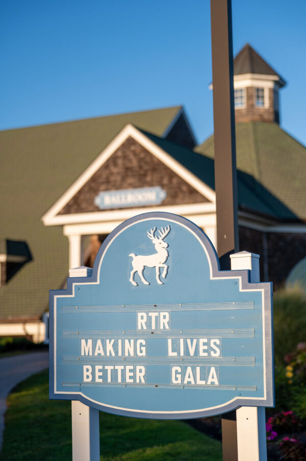 gala sign 2025